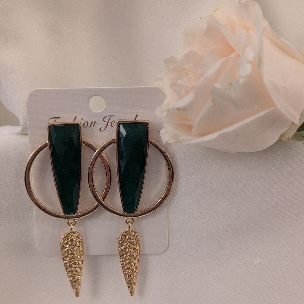 Elegant Gold and Green Earrings